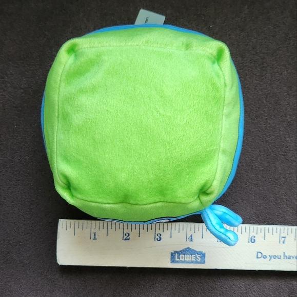 🐢💚 Teenage Mutant Ninja Turtles Plush Cube – 6-Inch Green Turtle Pre-Owned - Picture 11 of 12